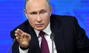 "Who is Mr. Putin": Rietumi izvēlējās sev Krievijas prezidentu